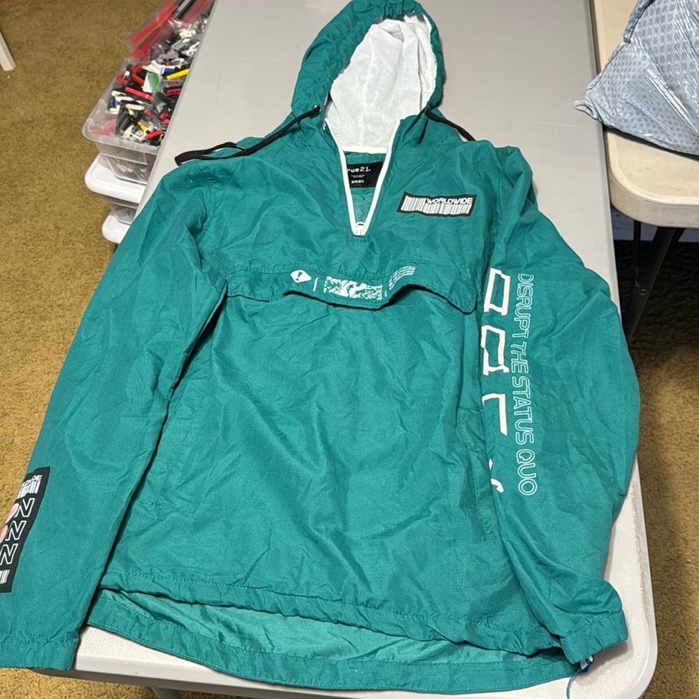 Rue21 green pullover hoodie shirt size small